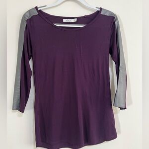 Aiko 3/4 length sleeve top. Excellent Condition. Size XS